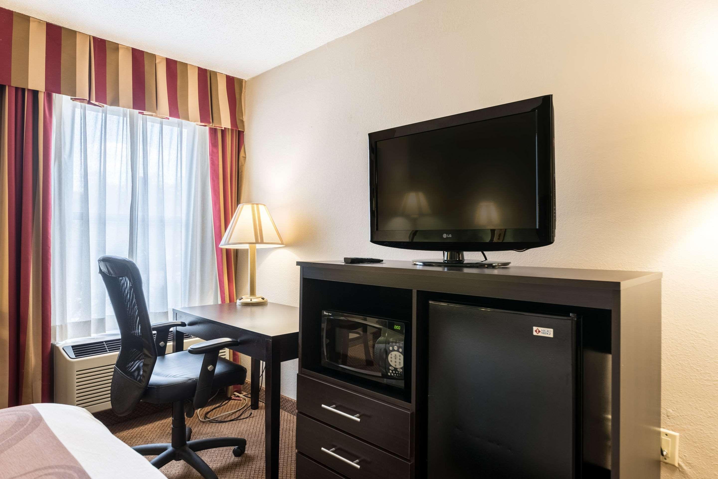 Quality Inn & Suites Clemmons I-40 Dış mekan fotoğraf